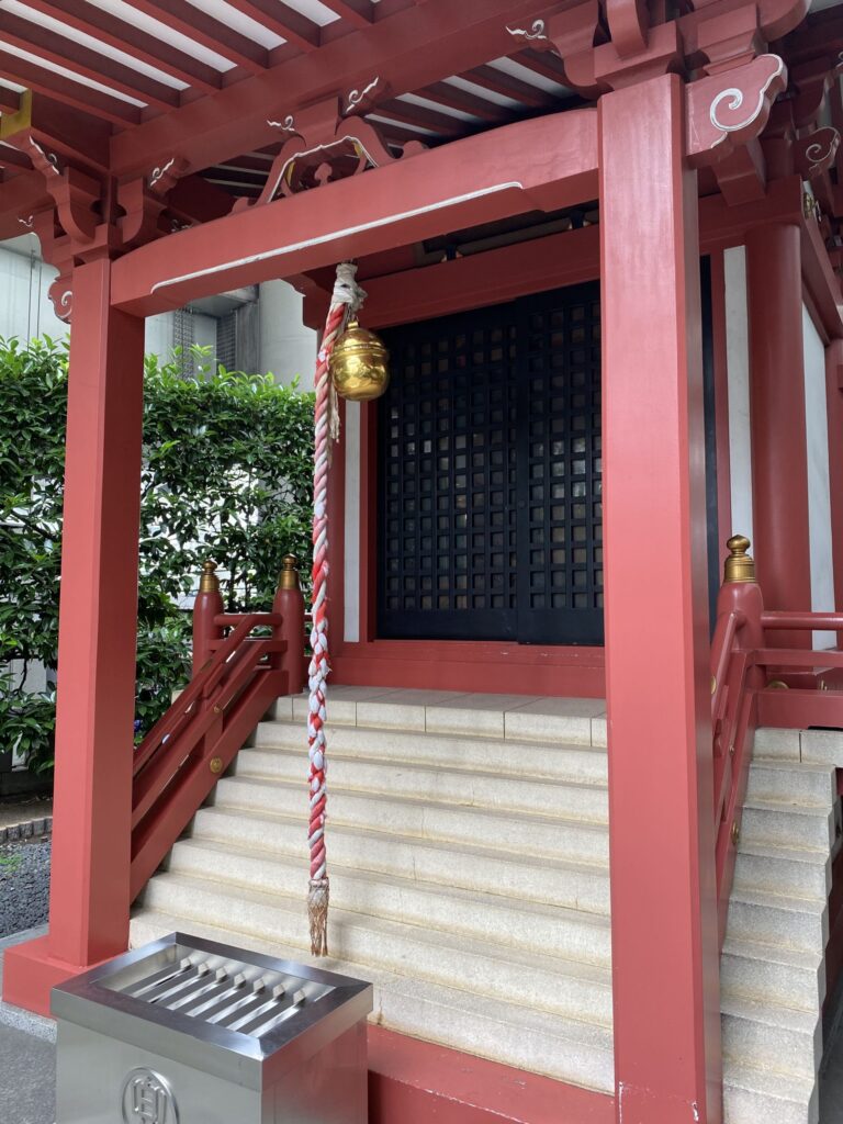 日本橋兜神社の社殿