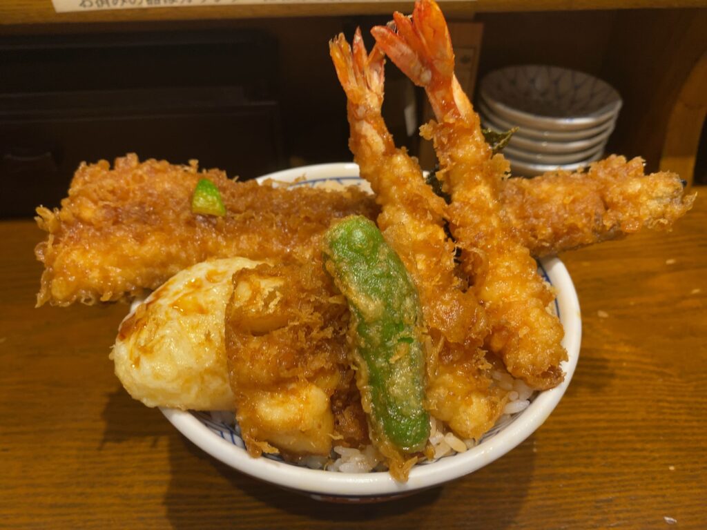 金子半之助本店の江戸前天丼の写真